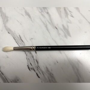 MAC 222 Tapered Blending Brush - Limited Edition - Excellent Condition